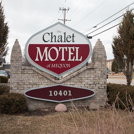 The Chalet Motel Mequon Extérieur photo