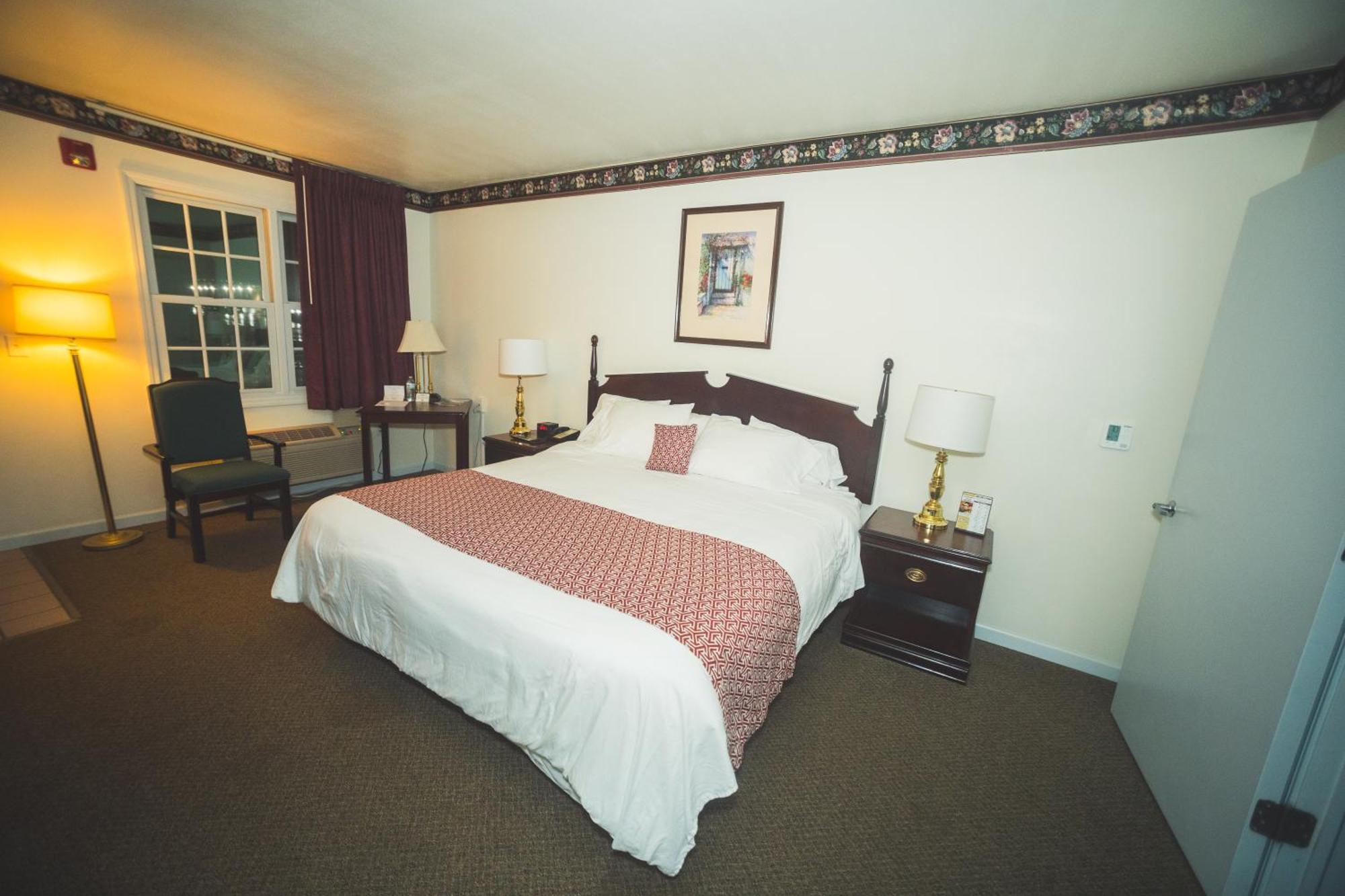 The Chalet Motel Mequon Extérieur photo
