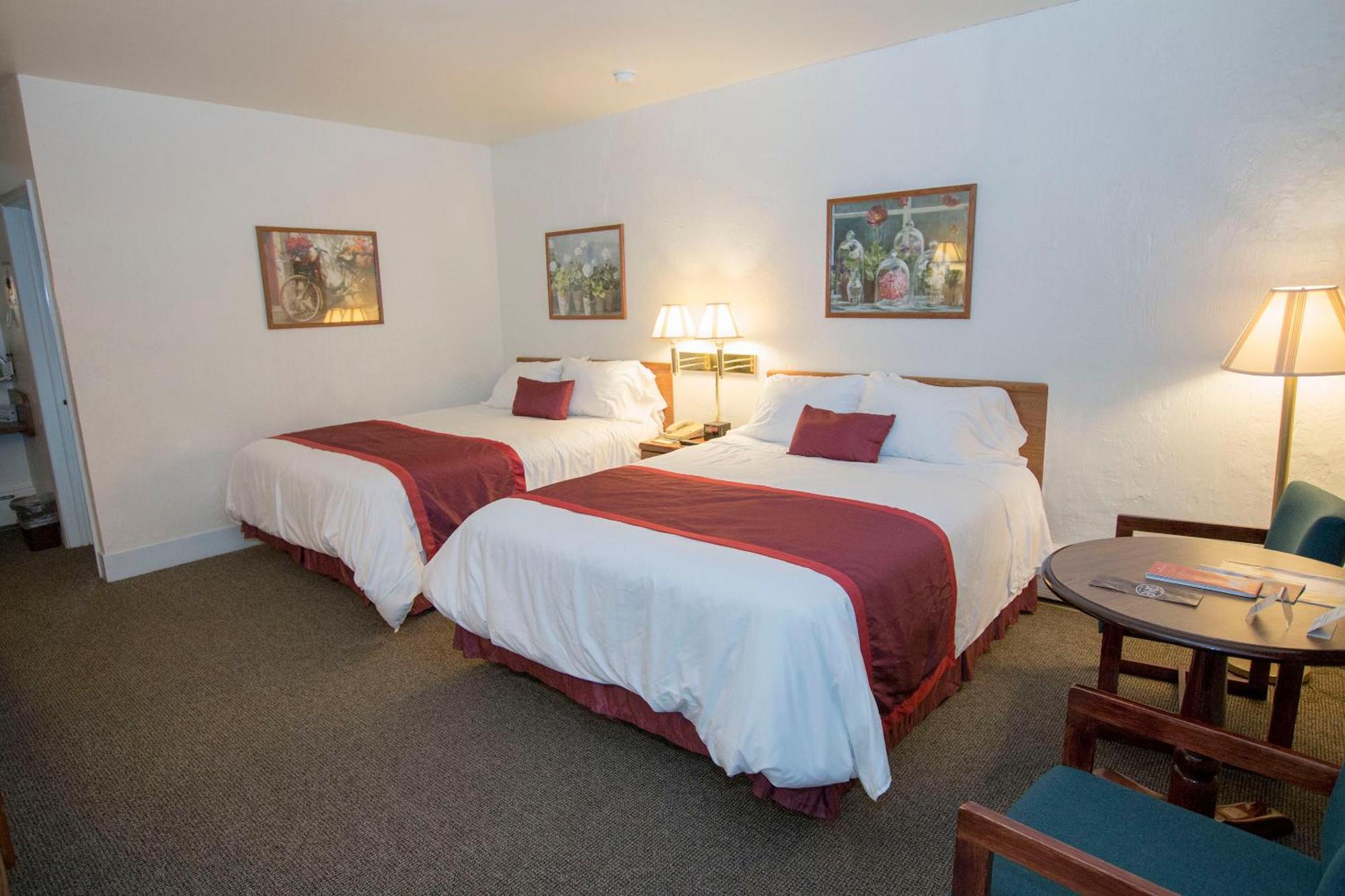 The Chalet Motel Mequon Extérieur photo